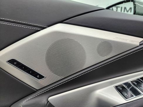 Used 2022 Chevrolet Corvette Stingray Premium Conv w/ Z51 Performance Package image 36