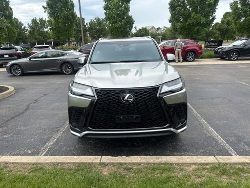 Used 2024 Lexus LX 600 F Sport AWD/4WD image 4
