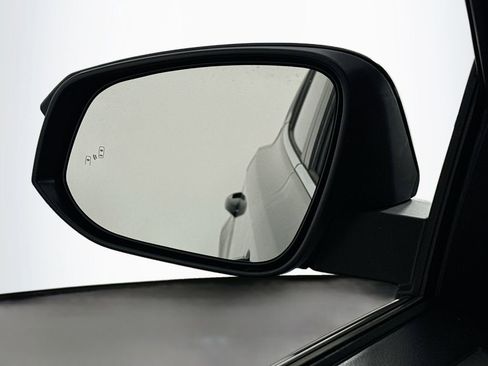 Used 2018 Toyota RAV4 XLE image 40