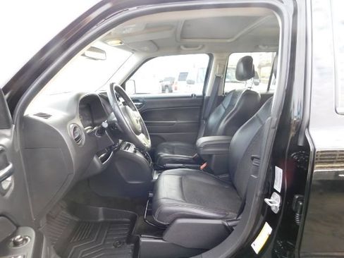 Used 2016 Jeep Patriot 75th Anniversary w/ Power Value Group image 11