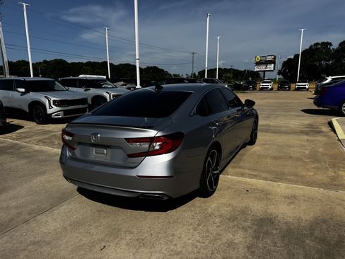 Used 2021 Honda Accord Sport image 19