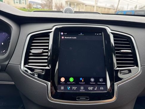 Used 2023 Volvo XC90 B6 Ultimate w/ Protection Package image 13