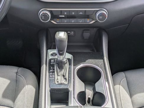 Used 2024 Nissan Altima 2.5 SV image 19