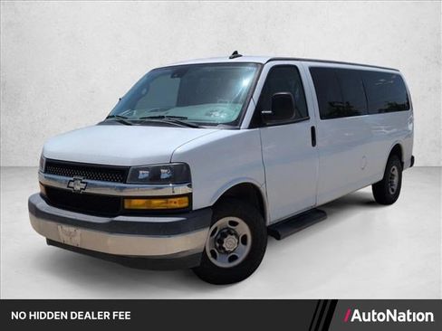 Used 2020 Chevrolet Express 3500 LT w/ LT Preferred Equipment Group RWD image 1