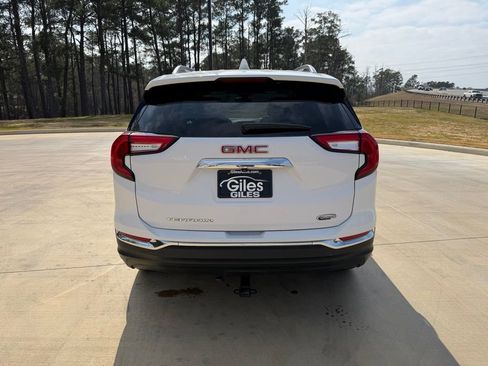 Used 2022 GMC Terrain SLT image 4