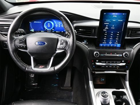 Used 2020 Ford Explorer ST w/ Premium Technology Package image 6