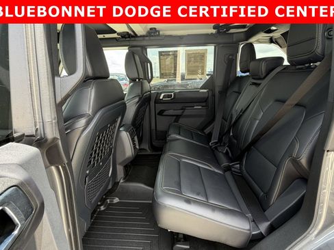 Used 2025 Ford Bronco Badlands AWD/4WD image 15