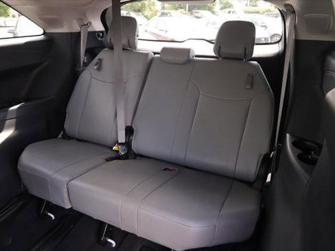 Certified 2025 Toyota Sienna XLE w/ XLE Plus Package AWD/4WD image 6
