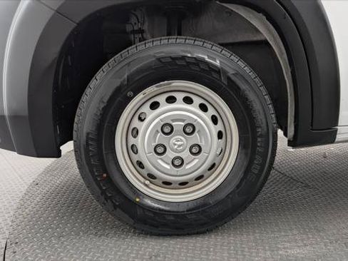 Used 2024 RAM ProMaster 2500 w/ Convenience Group FWD image 27
