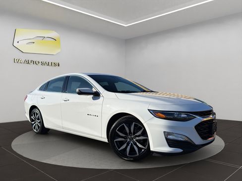 Used 2024 Chevrolet Malibu RS image 1