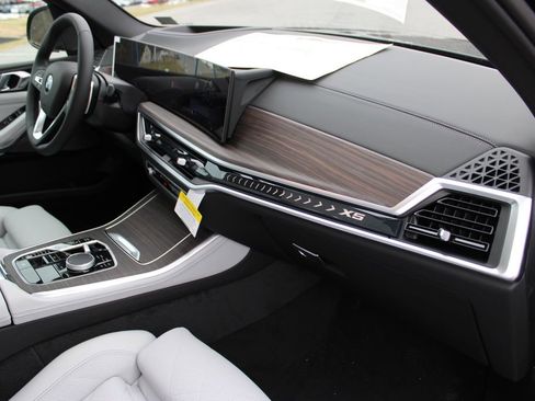 New 2026 BMW X5 xDrive40i image 47