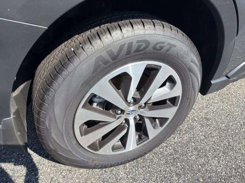 Used 2025 Subaru Outback Premium image 27