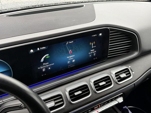 Used 2023 Mercedes-Benz GLE 350 4MATIC w/ AMG Line Exterior image 18