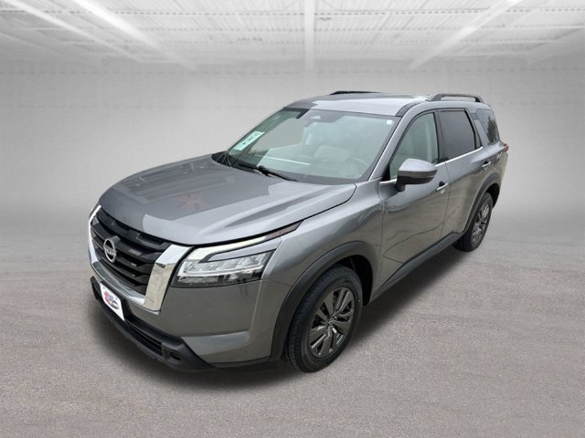 Used 2022 Nissan Pathfinder SV w/ Cargo Package AWD/4WD image 2