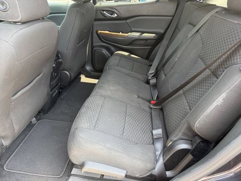 Used 2018 GMC Acadia SLE AWD/4WD image 14