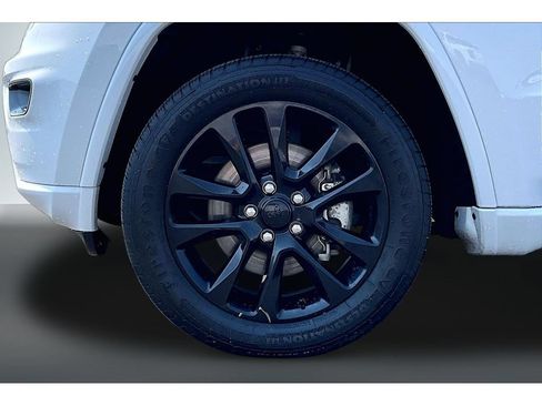 Used 2022 Jeep Grand Cherokee Laredo X AWD/4WD image 27