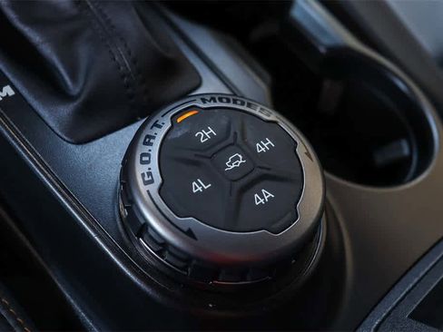 Used 2021 Ford Bronco Badlands image 21