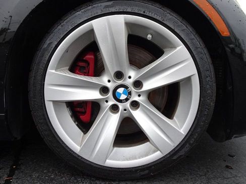 Used 2010 BMW 335i Convertible image 18