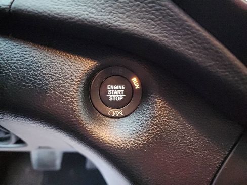 Used 2022 Jeep Cherokee Trailhawk image 26