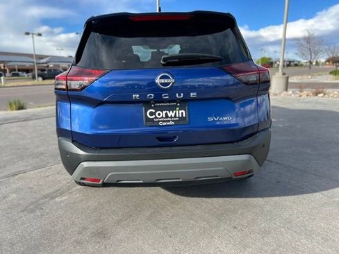 Used 2023 Nissan Rogue SV AWD/4WD image 7