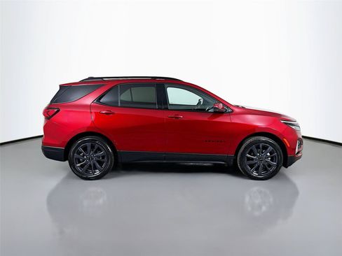 Used 2024 Chevrolet Equinox RS AWD/4WD image 10