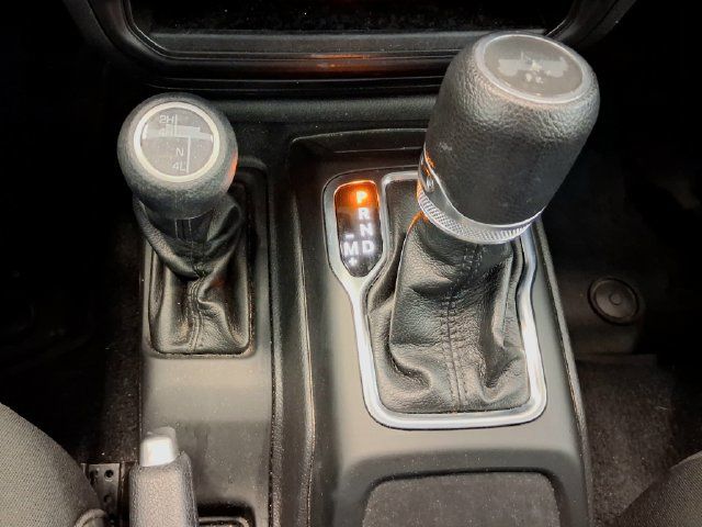 Used 2023 Jeep Wrangler Sport AWD/4WD image 21