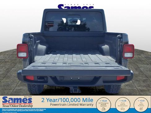 Used 2023 Jeep Gladiator Sport AWD/4WD image 10