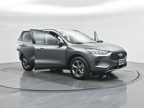 New 2025 Ford Escape ST-Line w/ Equipment Group 301A image 31