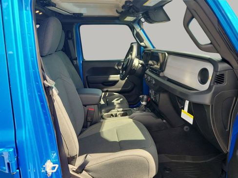 New 2025 Jeep Wrangler Sport S image 9