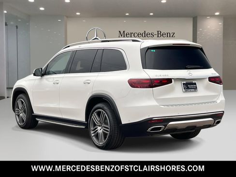 New 2026 Mercedes-Benz GLS 450 4MATIC image 3