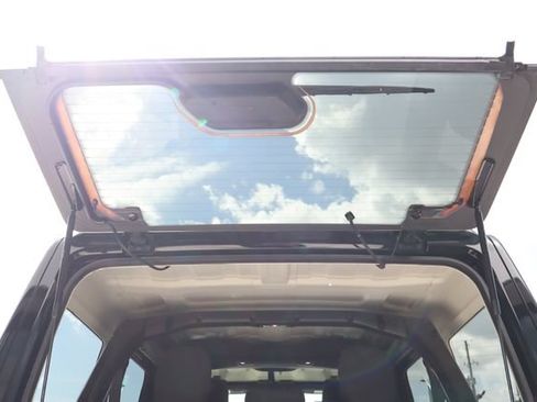Used 2024 Jeep Wrangler Unlimited Sahara AWD/4WD image 24