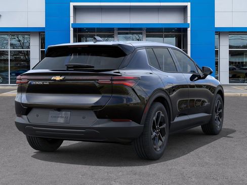 New 2026 Chevrolet Equinox EV LT image 4