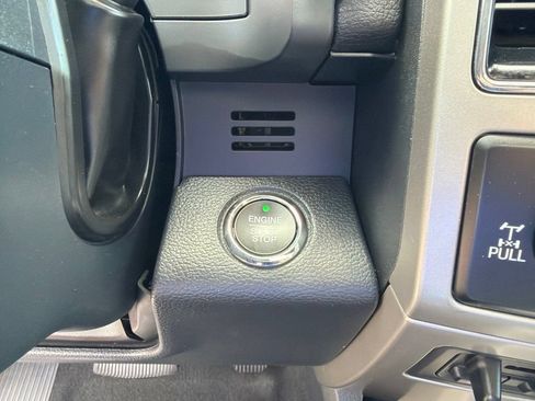 Used 2022 Ford F250 Lariat w/ Black Appearance Package AWD/4WD image 16