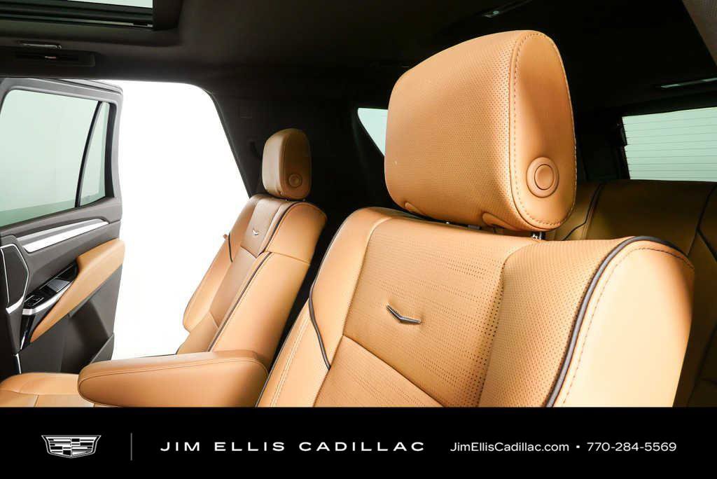 New 2026 Cadillac Escalade Luxury w/ Touring Package AWD/4WD image 22
