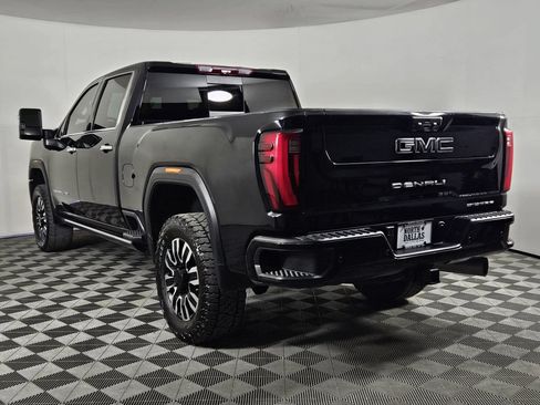 Used 2024 GMC Sierra 2500 Denali Ultimate AWD/4WD image 3