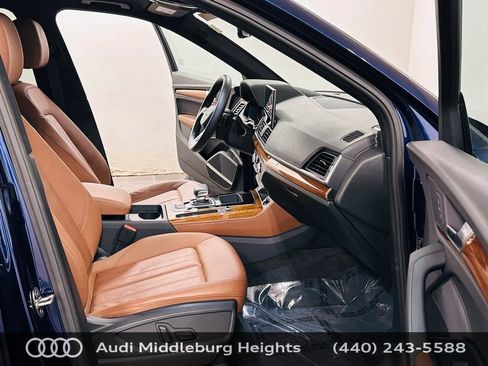 Certified 2023 Audi Q5 2.0T Premium Plus w/ Premium Plus Package AWD/4WD image 10