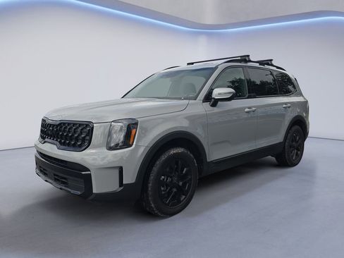 Used 2025 Kia Telluride AWD image 1