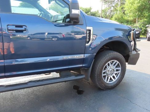 Used 2019 Ford F250 Lariat w/ FX4 Off-Road Package AWD/4WD image 22