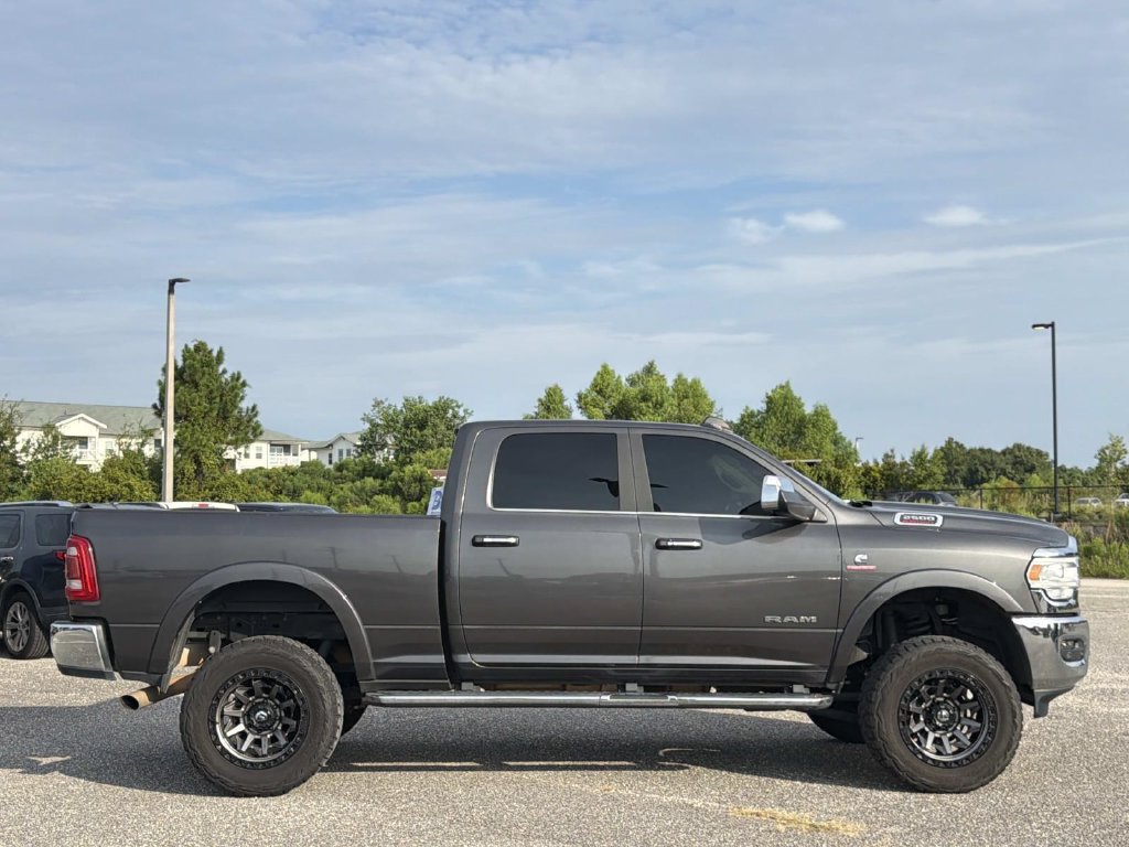 Used 2022 RAM 2500 Laramie AWD/4WD image 3