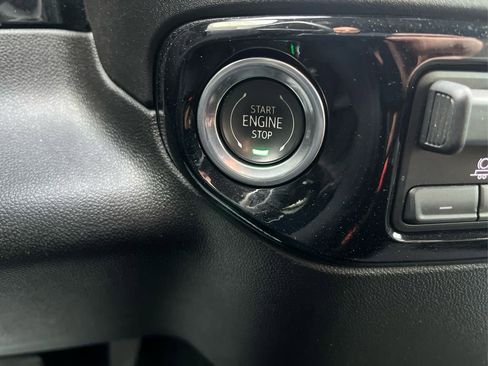 Used 2024 Chevrolet Silverado 1500 LT image 30