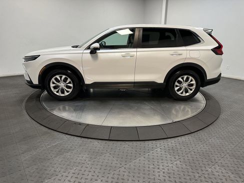 Used 2025 Honda CR-V LX image 8