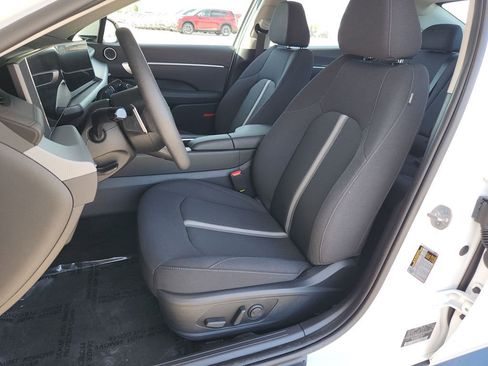 Used 2025 Hyundai Sonata SEL image 12