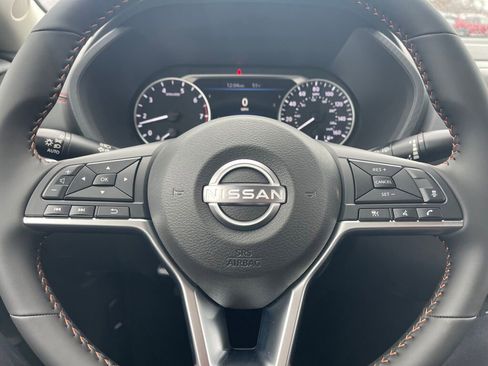 New 2025 Nissan Sentra SR image 13