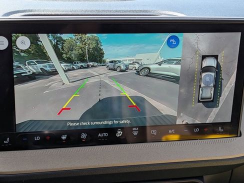 Used 2025 Ford Maverick Lariat w/ 4K Tow Package image 16