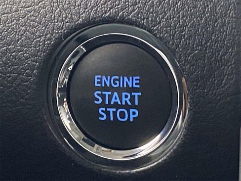 Used 2021 Toyota 4Runner Limited image 28