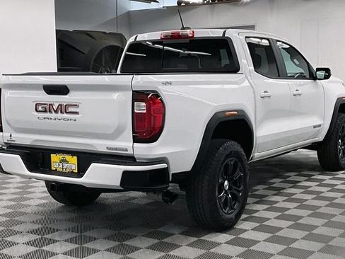 Used 2024 GMC Canyon Elevation w/ Convenience Package AWD/4WD image 13