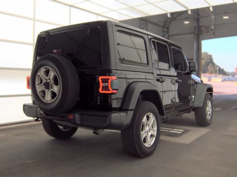 Used 2021 Jeep Wrangler Unlimited Sport AWD/4WD image 4