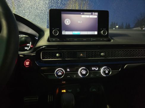 Certified 2025 Honda Civic Sport image 17