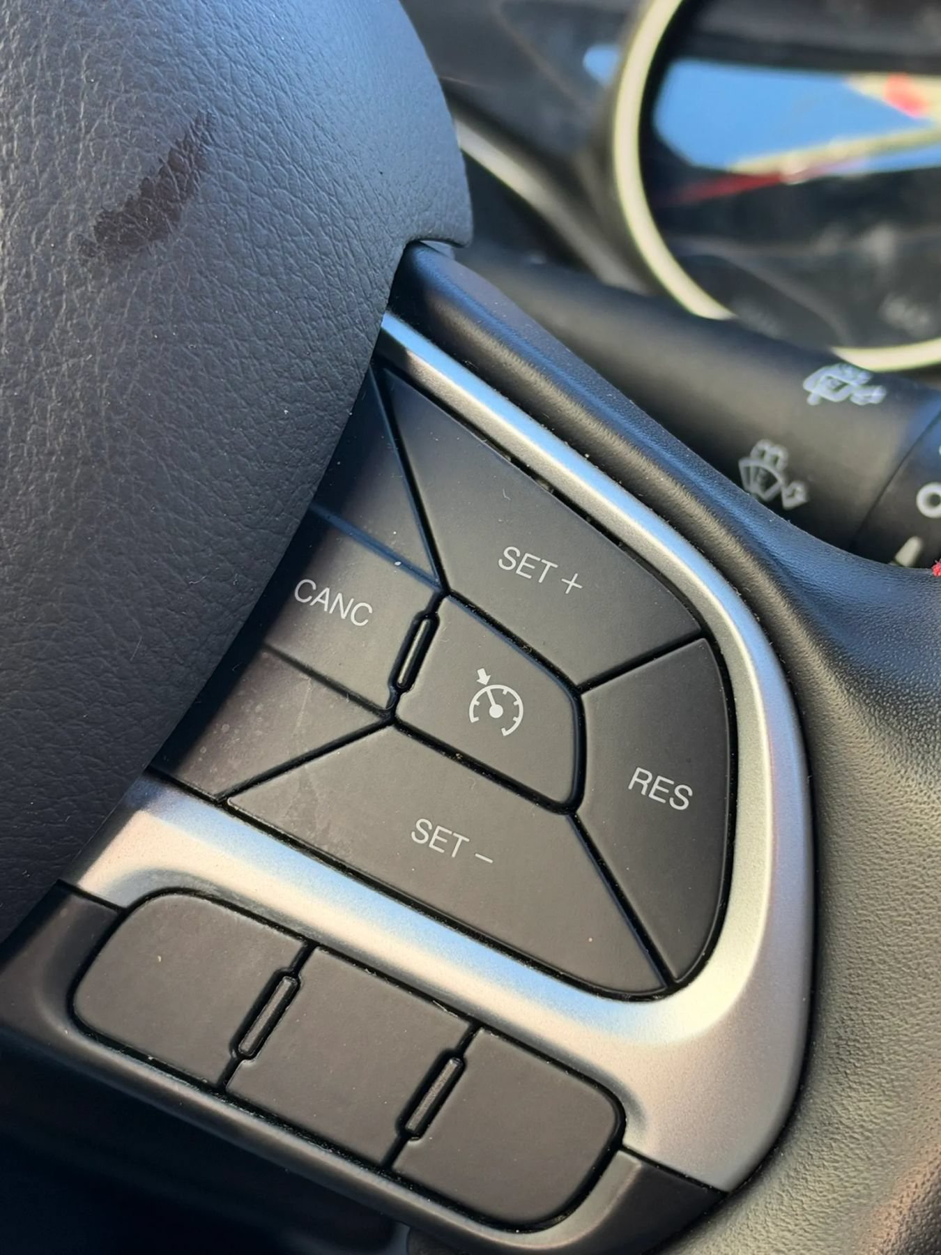 Used 2020 Jeep Compass Limited FWD image 15