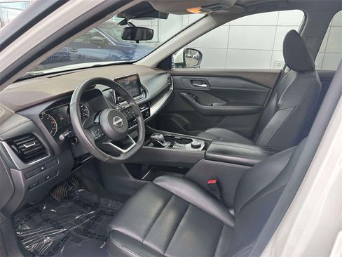 Certified 2023 Nissan Rogue SV w/ SV Premium Package image 15